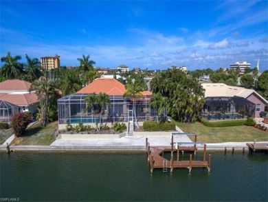 Marco Island Delightful Pool Home on Water